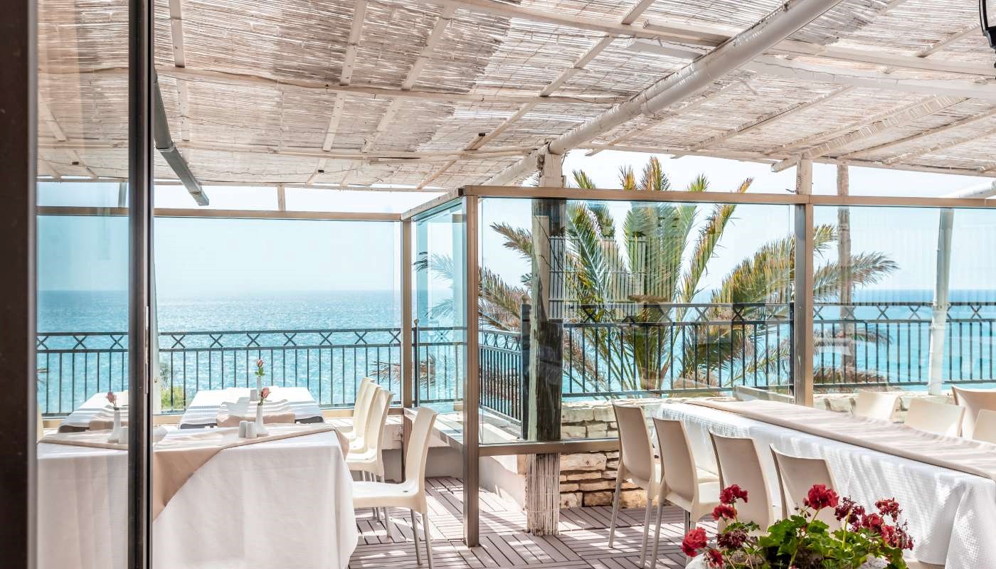 Seasons hotel balcony